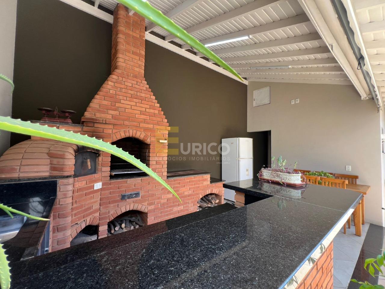 Casa à venda no JARDIM SANTA HELENA em Valinhos/SP: 