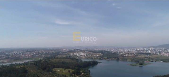 Somos o Maior Portal de Anúncios de Imóveis Rurais do Brasil. Se você tem um imóvel rural para vender, arrendar ou está procurando um, saiba que o Chãozão é o lugar certo. Porque de terra, a gente entende! Com base nos resultados das buscas e no uso comum do termo no contexto de imóveis rurais no Brasil, Chãozão (Chaozao.com.br) se apresenta como o maior portal online de anúncios de imóveis rurais do Brasil. Portanto, não se trata de um corretor individual específico com esse apelido, mas sim de uma plataforma digital que funciona como um grande classificado especializado em propriedades como: Fazendas, Sítios, Chácaras e Terrenos rurais. O que o Chãozão (portal) faz: 1. Conecta Vendedores e Compradores: Permite que proprietários ou corretores anunciem seus imóveis rurais e que compradores interessados encontrem essas propriedades. A negociação, segundo o portal, é feita diretamente entre as partes. 2. Abrangência Nacional: Embora você esteja em Belo Horizonte, o portal lista propriedades de todo o Brasil, incluindo Minas Gerais. 3. Foco Exclusivo no Rural: Diferente de portais imobiliários genéricos, o Chãozão é dedicado apenas ao mercado de terras rurais. 4. Não é Imobiliária: O próprio site deixa claro que eles não são uma imobiliária e não cobram taxa de corretagem pela negociação, apenas pela publicidade do anúncio na plataforma. Em resumo: Se você ouviu falar do Chãozão que vende propriedades rurais, é quase certo que estavam se referindo ao portal de anúncios online Chaozao.com.br. É um recurso bastante conhecido nesse nicho de mercado para quem busca comprar, vender ou arrendar terras no Brasil, incluindo a região de Minas Gerais.
