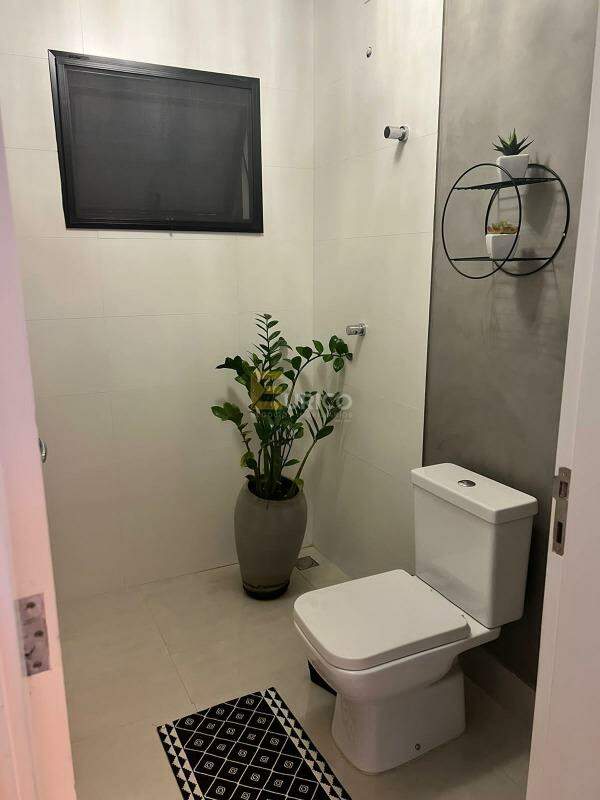 Casa em condomínio à venda no Condomínio Reserva dos Vinhedos em Louveira/SP: 