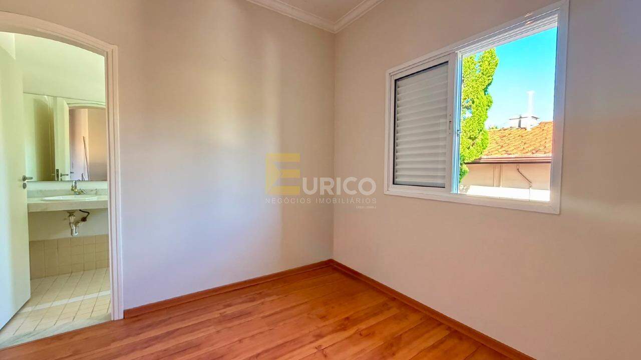 Casa à venda no PARQUE TERRANOVA em Valinhos/SP:
