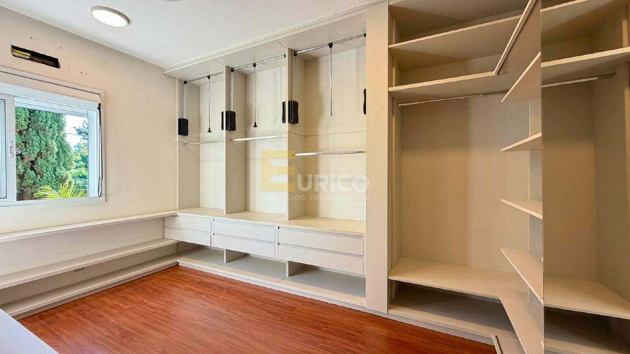 Casa à venda no PARQUE TERRANOVA em Valinhos/SP: