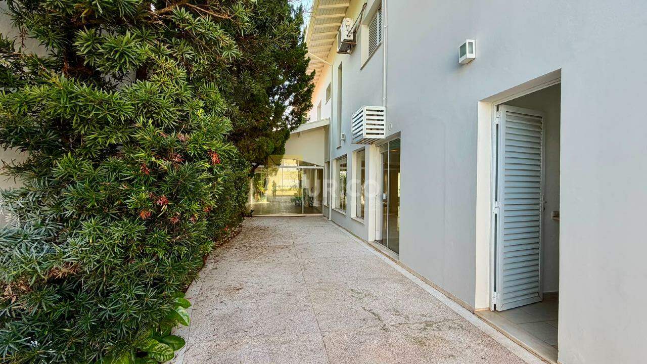 Casa à venda no PARQUE TERRANOVA em Valinhos/SP: