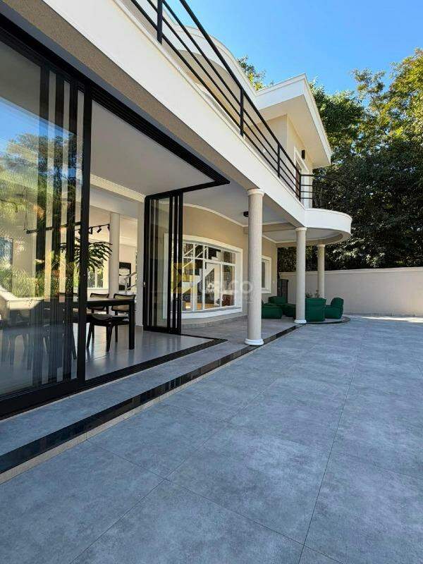 Casa em condomínio à venda no Condomínio Portal do Lago em Valinhos/SP: 