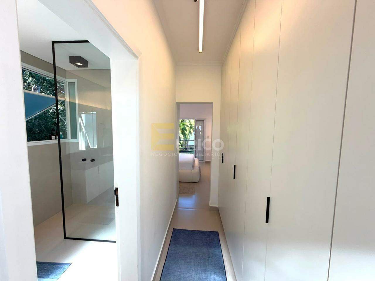 Casa em condomínio à venda no Condomínio Portal do Lago em Valinhos/SP: 
