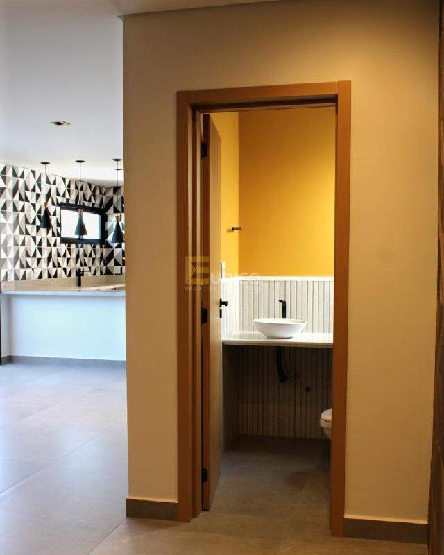 Casa em condomínio à venda no Condomínio Portal do Bosque em Louveira/SP: 