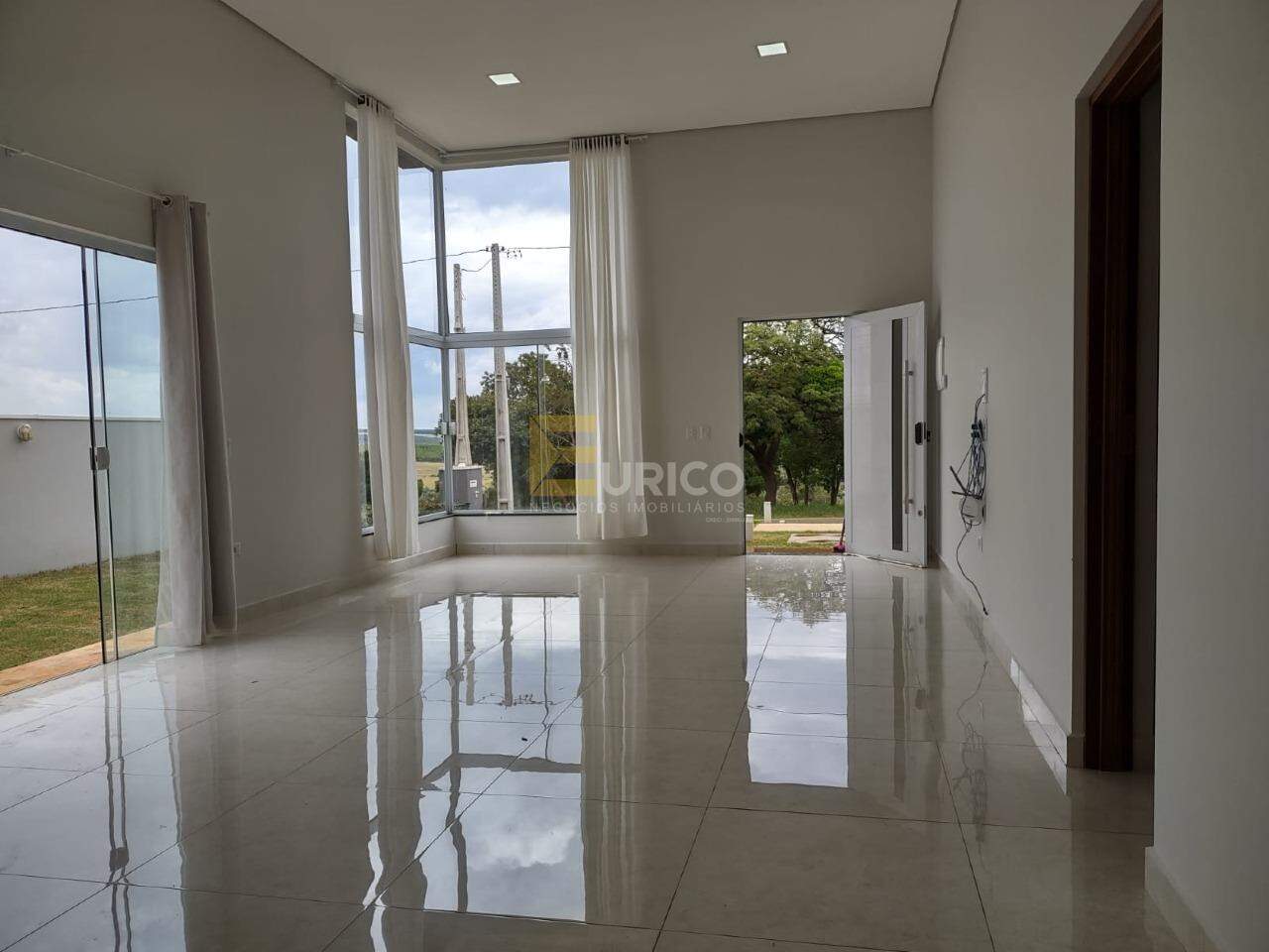 Casa em condomínio à venda no Condomínio Riviera de Santa Cristina III em Itaí/SP: 