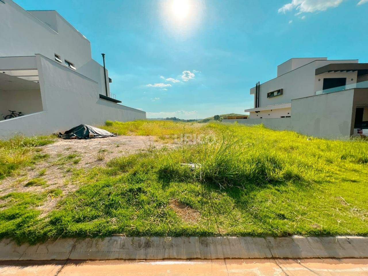 Terreno em Condomínio à venda no Santa Cândida em Vinhedo/SP: 