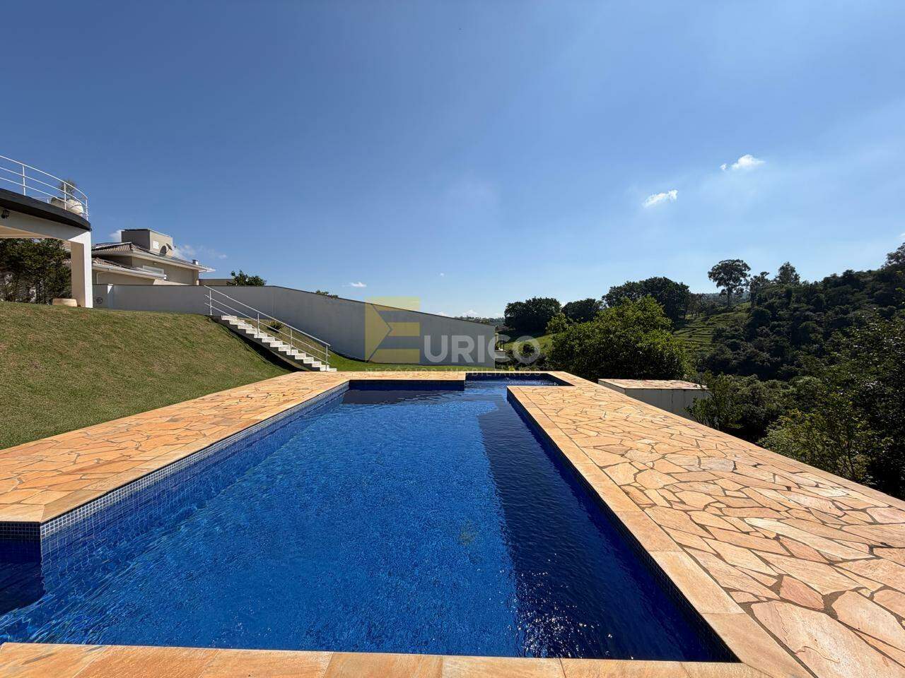 Casa em condomínio à venda no Condomínio Residencial Jardim Primavera em Louveira/SP: