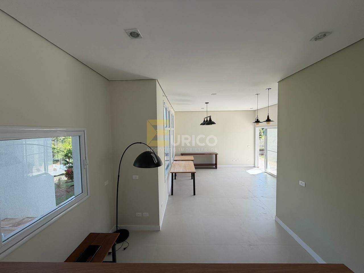Casa em condomínio à venda no Condomínio Residencial Jardim Primavera em Louveira/SP: