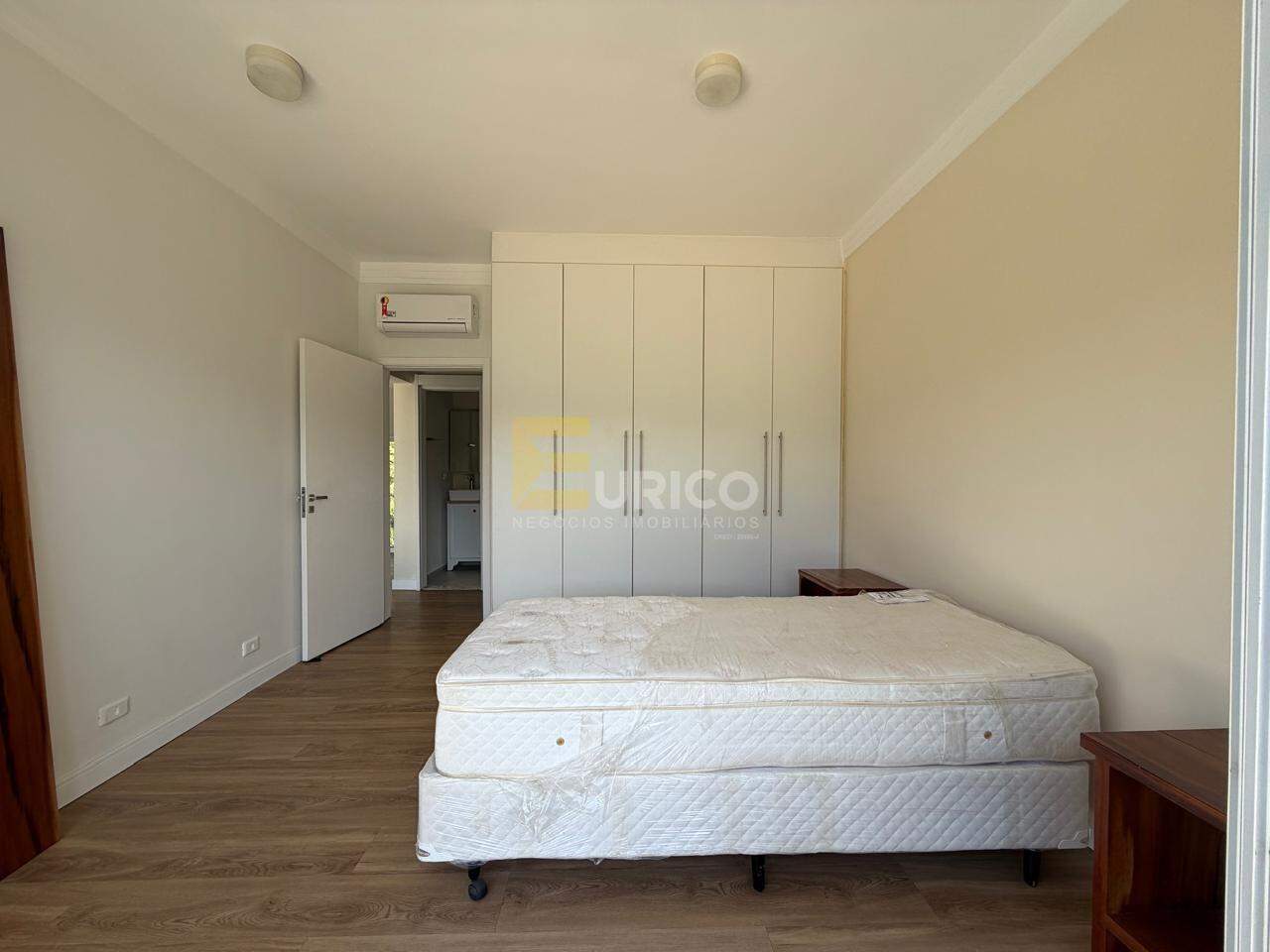 Casa em condomínio à venda no Condomínio Residencial Jardim Primavera em Louveira/SP: