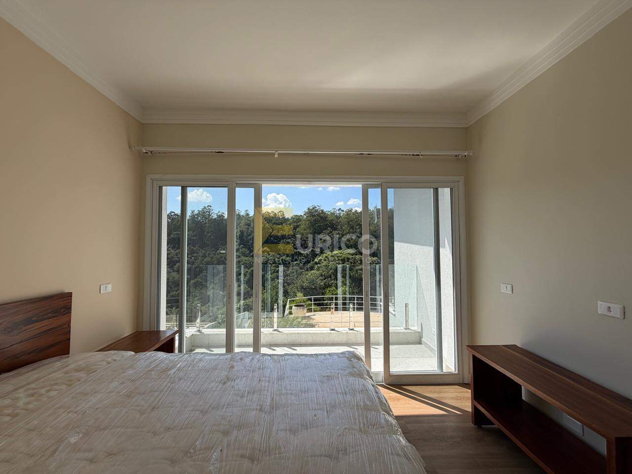 Casa em condomínio à venda no Condomínio Residencial Jardim Primavera em Louveira/SP: