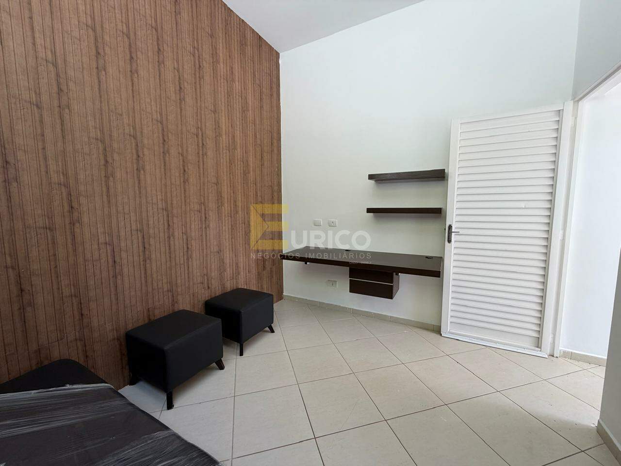 Casa em condomínio à venda no Condomínio Residencial Jardim Primavera em Louveira/SP: