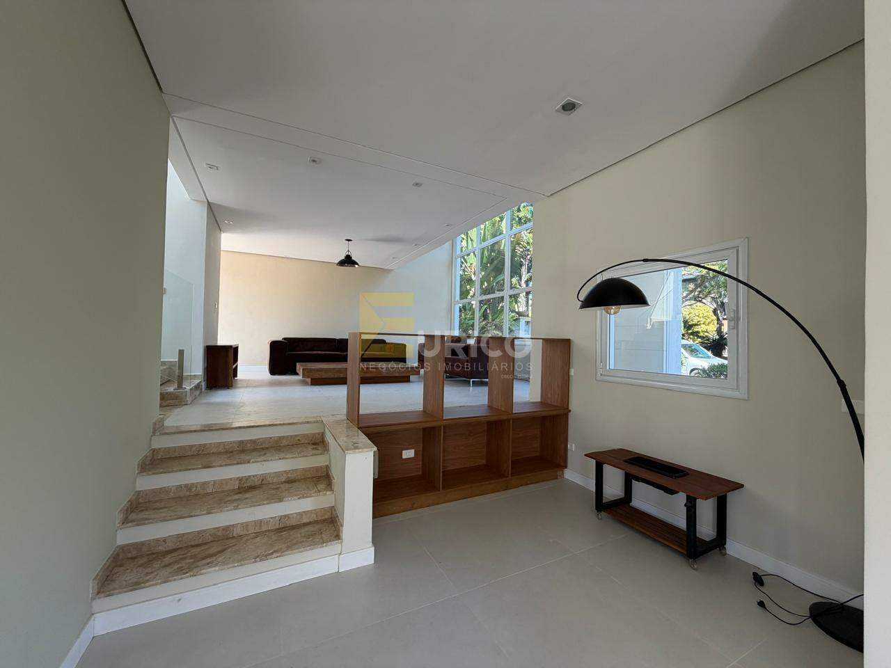 Casa em condomínio à venda no Condomínio Residencial Jardim Primavera em Louveira/SP: