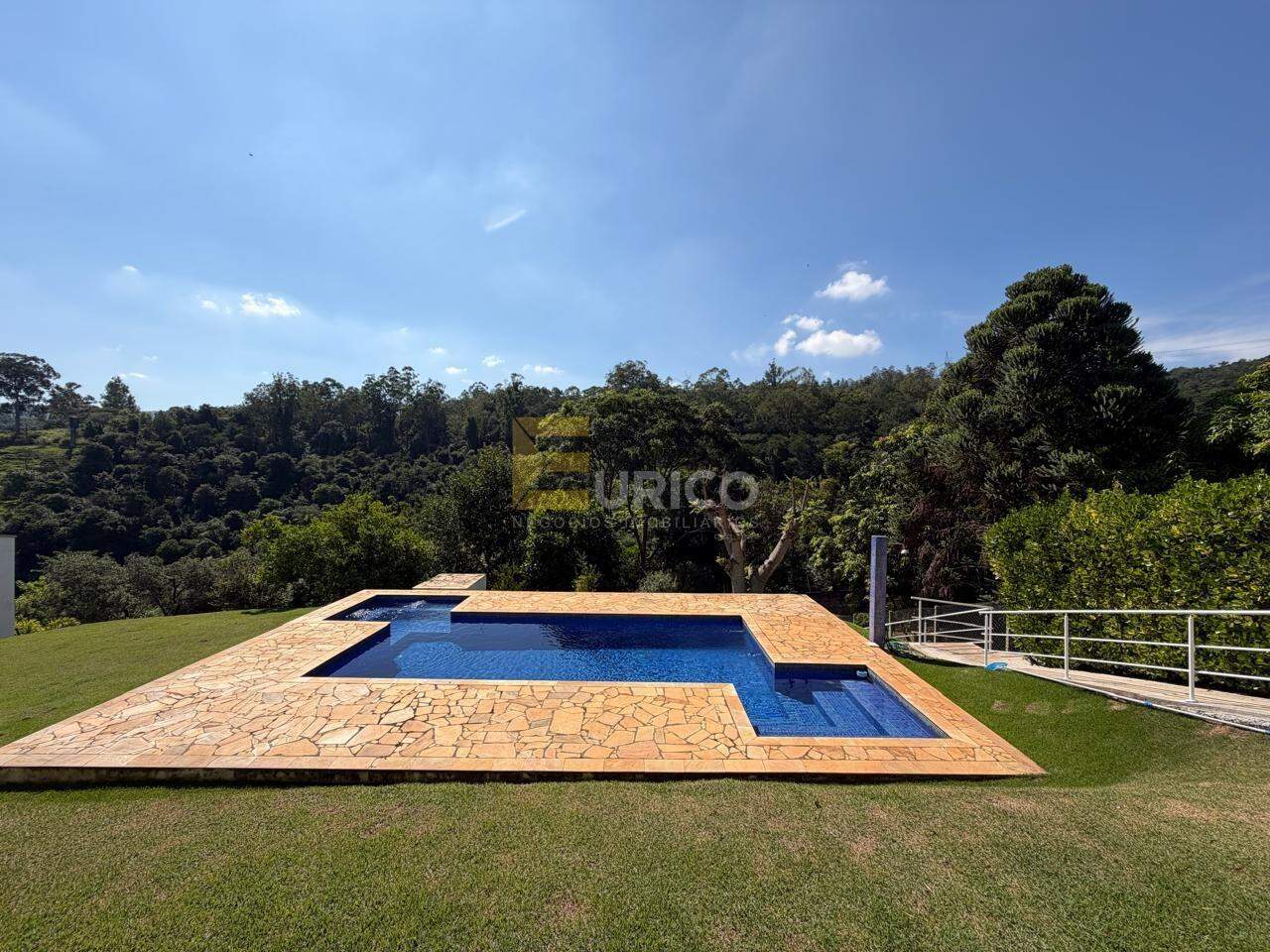 Casa em condomínio à venda no Condomínio Residencial Jardim Primavera em Louveira/SP: