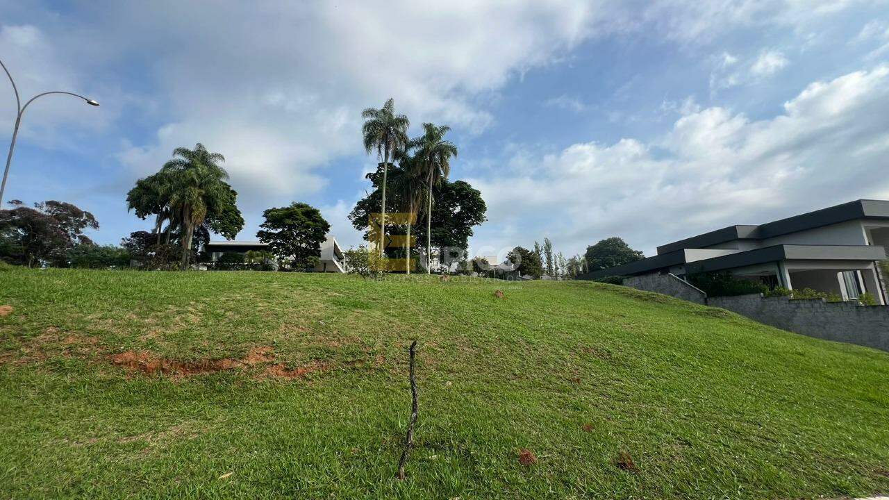Terreno em Condomínio à venda no Condomínio Villa Lombarda em Valinhos/SP: 