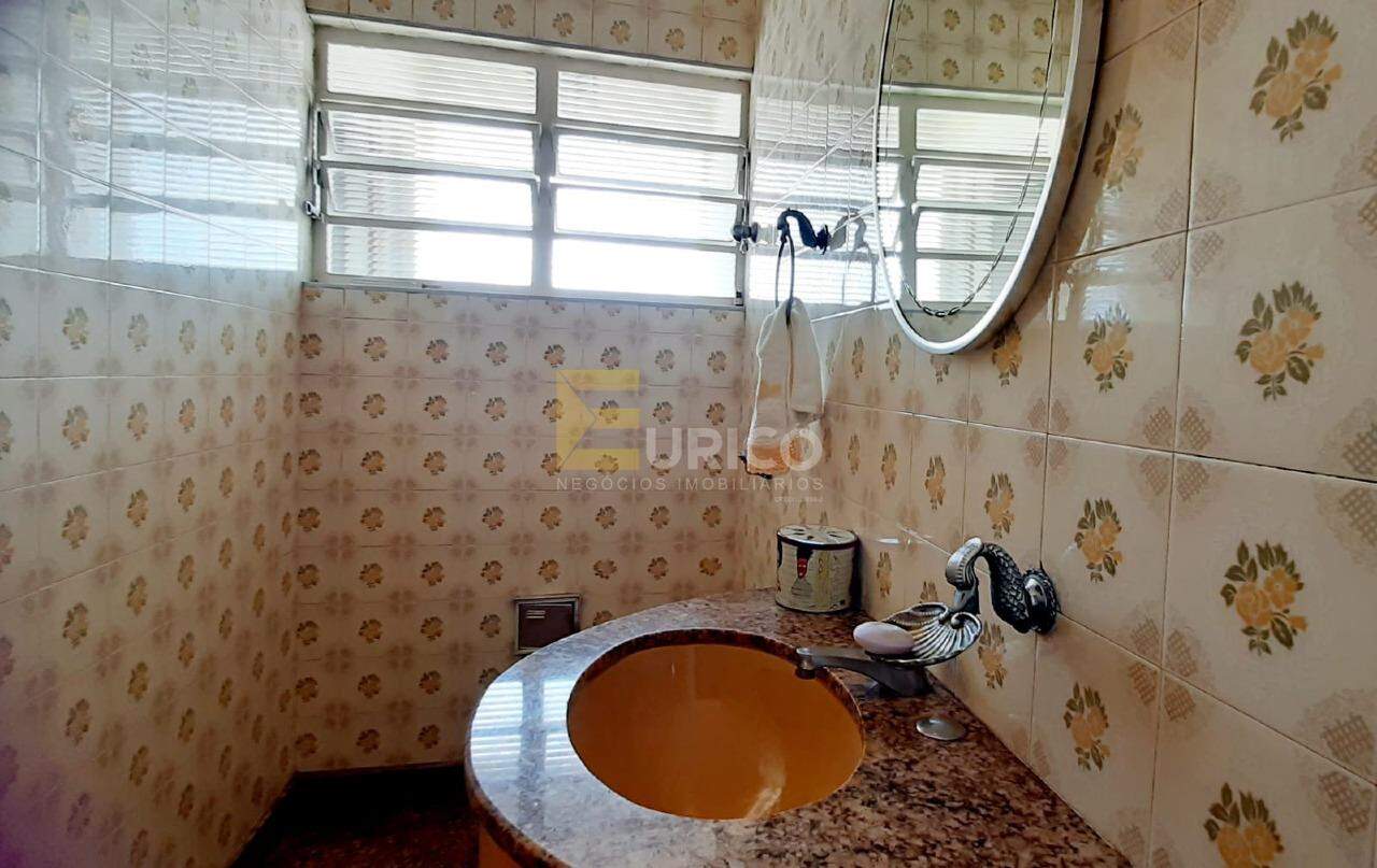 Casa à venda no VILA EMBARÉ em Valinhos/SP: 