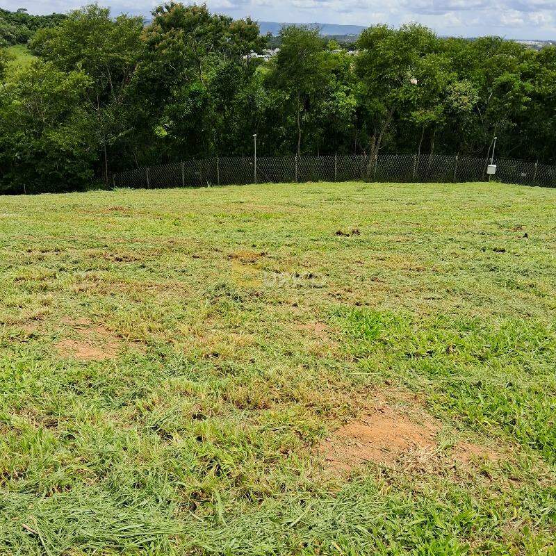 Terreno em Condomínio à venda no Condomínio Santa Isabel em Louveira/SP: 
