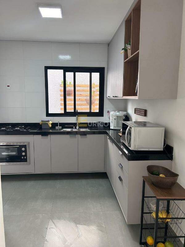 Casa em condomínio à venda no Condomínio Villaggio Maranello em Vinhedo/SP: 