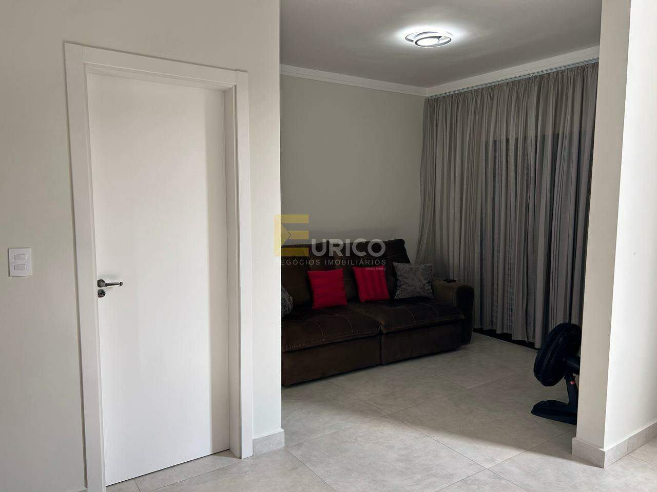 Casa em condomínio à venda no Condomínio Villaggio Maranello em Vinhedo/SP: 