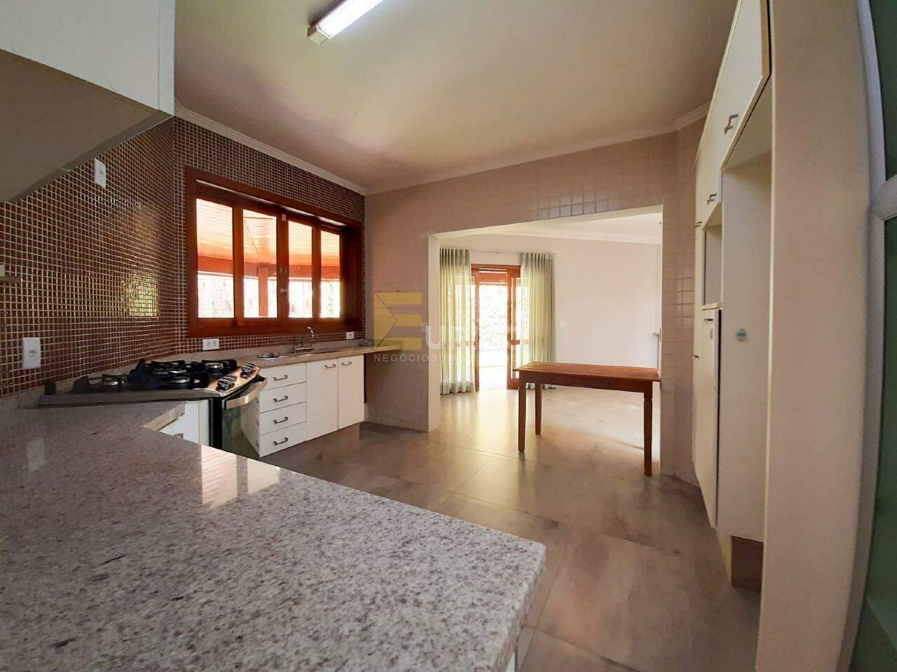 Casa em condomínio à venda no Condomínio Jardim Europa em Vinhedo/SP: 