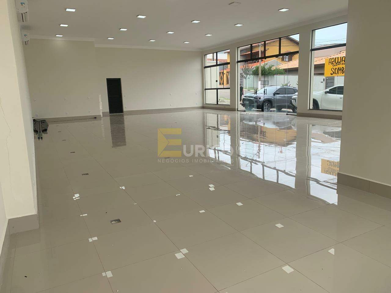 Prédio Comercial à venda no Centro em Vinhedo/SP: 