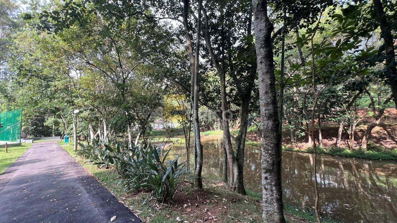 Terreno em Condomínio à venda no Condomínio Villa Lombarda em Valinhos/SP: 