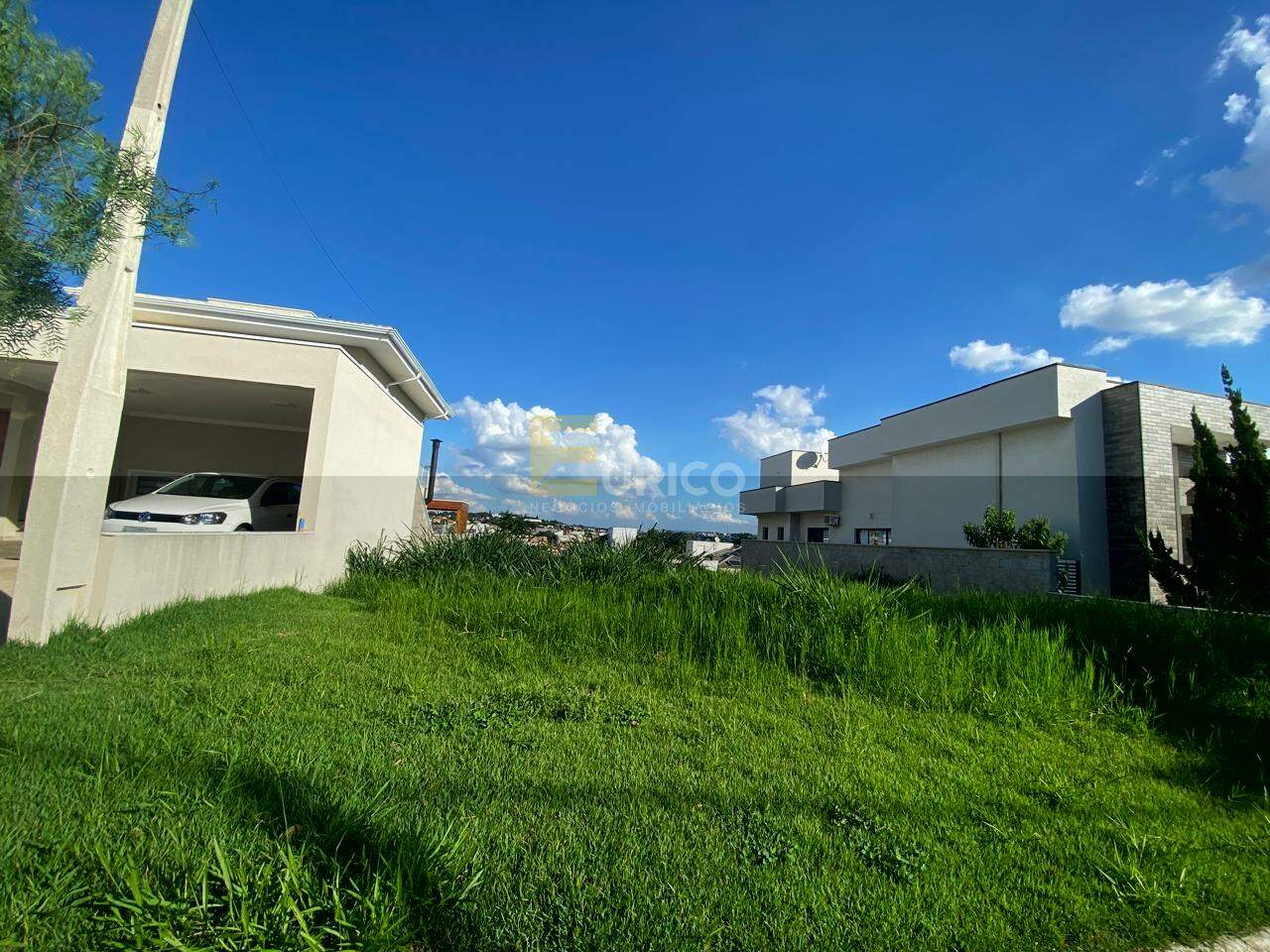 Terreno em Condomínio à venda no Condomínio Bosque dos Cambarás em Valinhos/SP: 