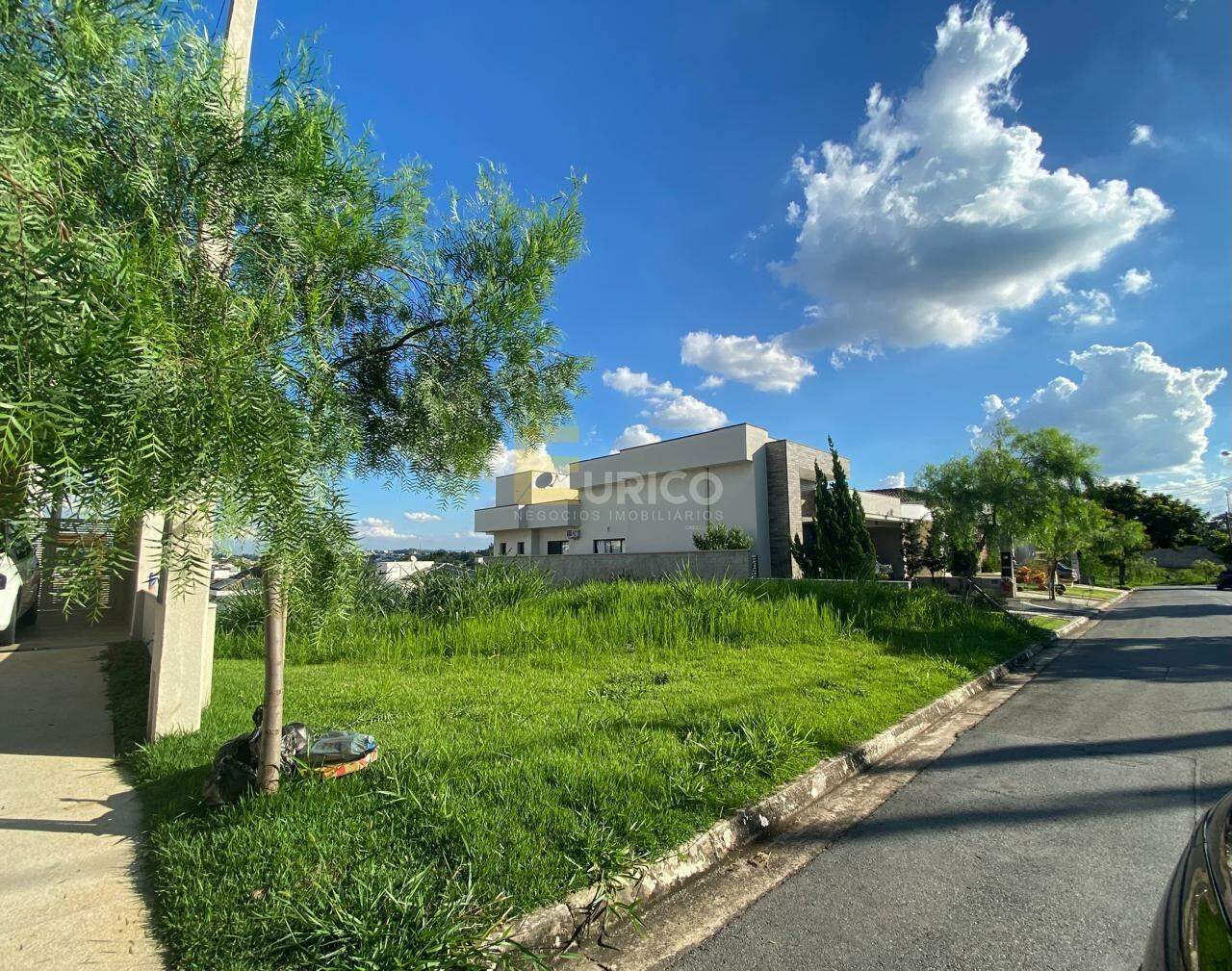 Terreno em Condomínio à venda no Condomínio Bosque dos Cambarás em Valinhos/SP: 