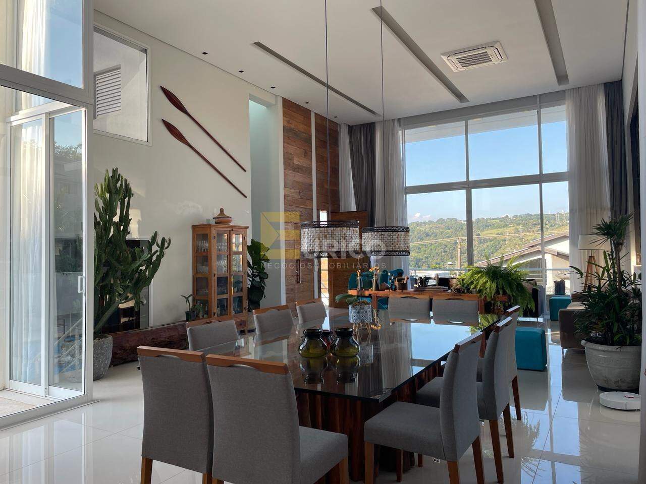 Casa em condomínio à venda no Condomínio Moinho de Vento em Valinhos/SP: 