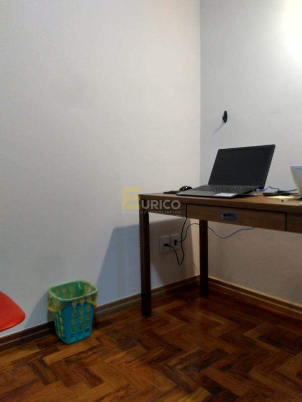 Casa à venda no Centro em Vinhedo/SP: 