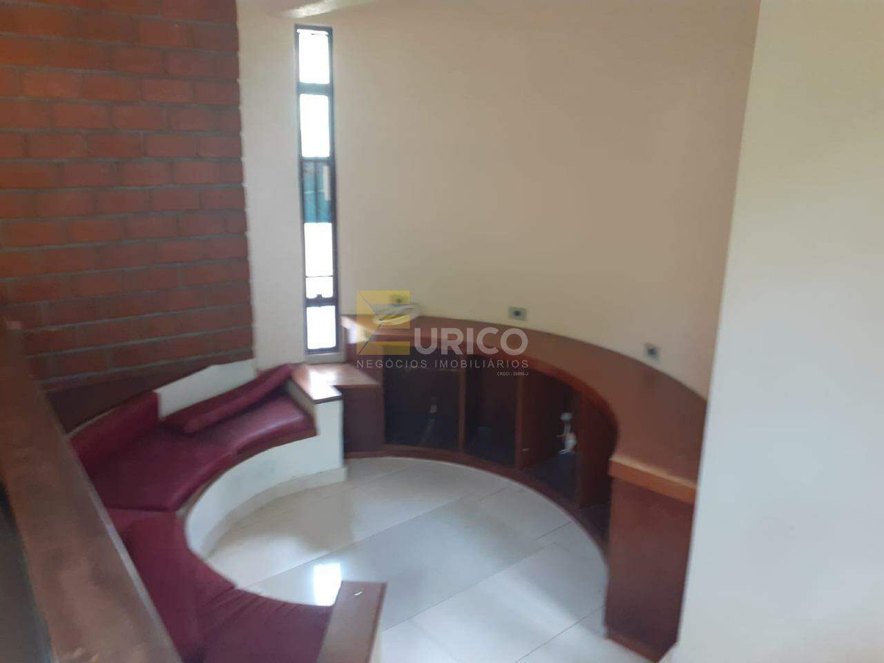 Casa à venda no JARDIM CELANI em Valinhos/SP: 