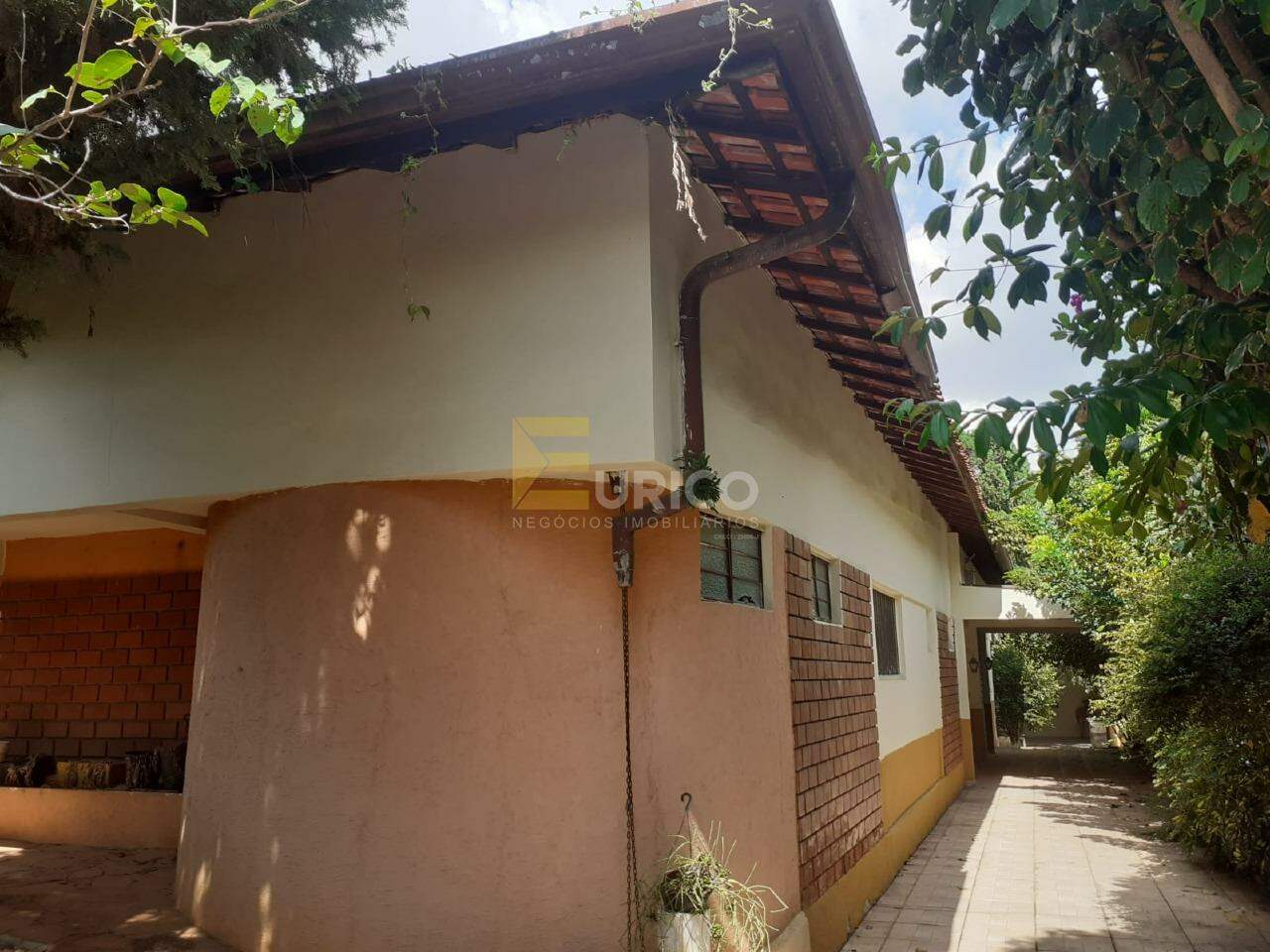 Casa à venda no JARDIM CELANI em Valinhos/SP: 