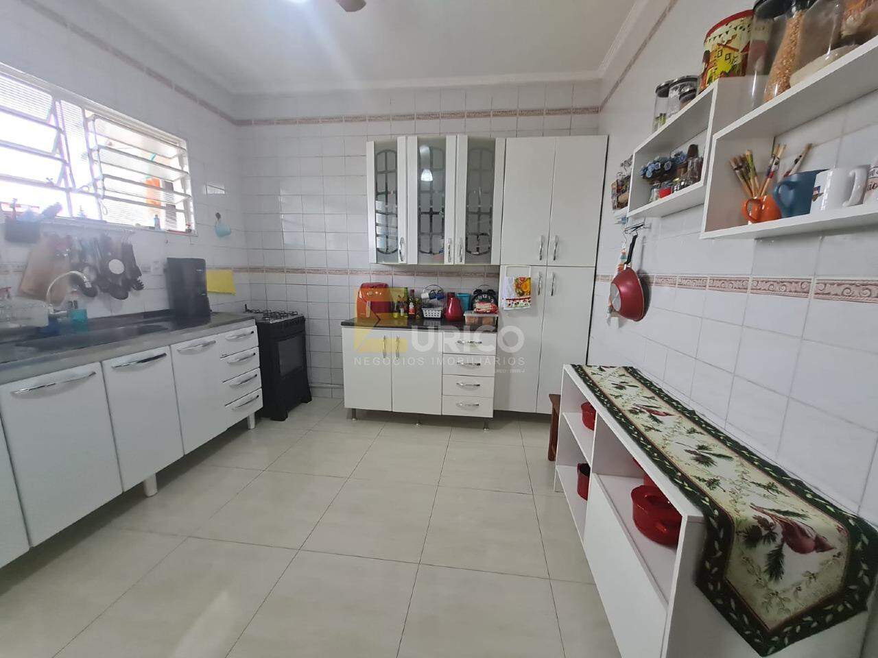 Apartamento à venda no Condomínio Edifício Maria Helena Lara Pereira em Campinas/SP: 