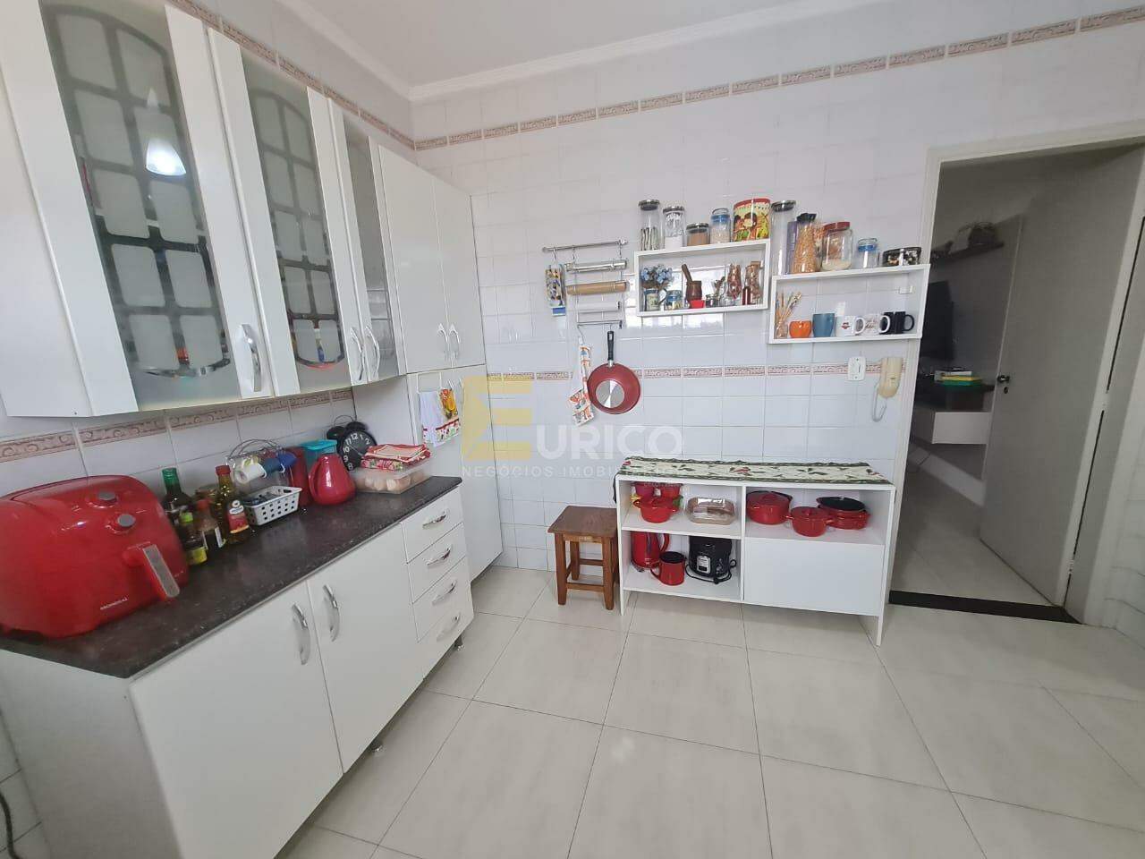 Apartamento à venda no Condomínio Edifício Maria Helena Lara Pereira em Campinas/SP: 