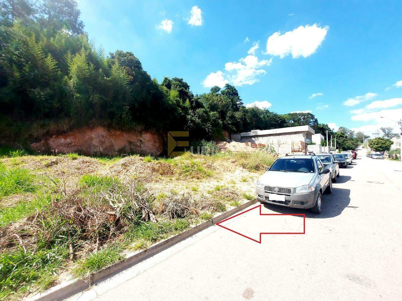 Terreno à venda no Parque dos Pinheiros em Vinhedo/SP: 