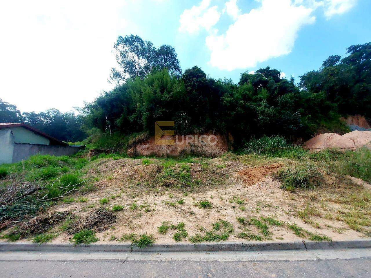 Terreno à venda no Parque dos Pinheiros em Vinhedo/SP: 