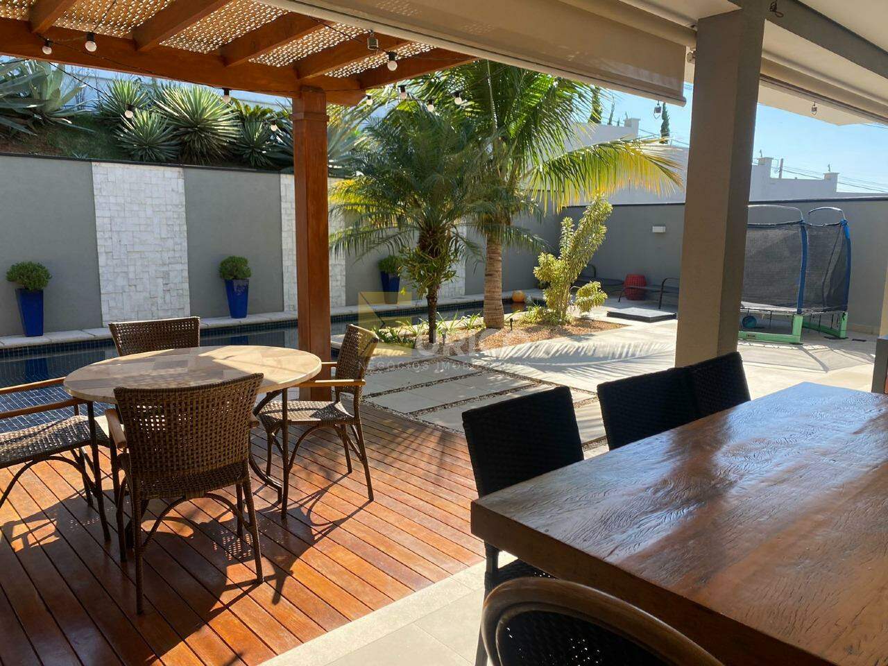 Casa em condomínio à venda no Condomínio Porto Seguro Village em Valinhos/SP: 