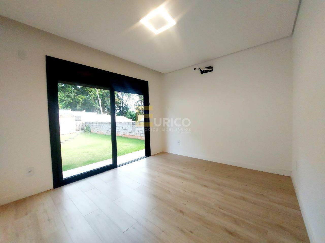 Casa em condomínio à venda no Condomínio Vila Hípica II em Vinhedo/SP: 