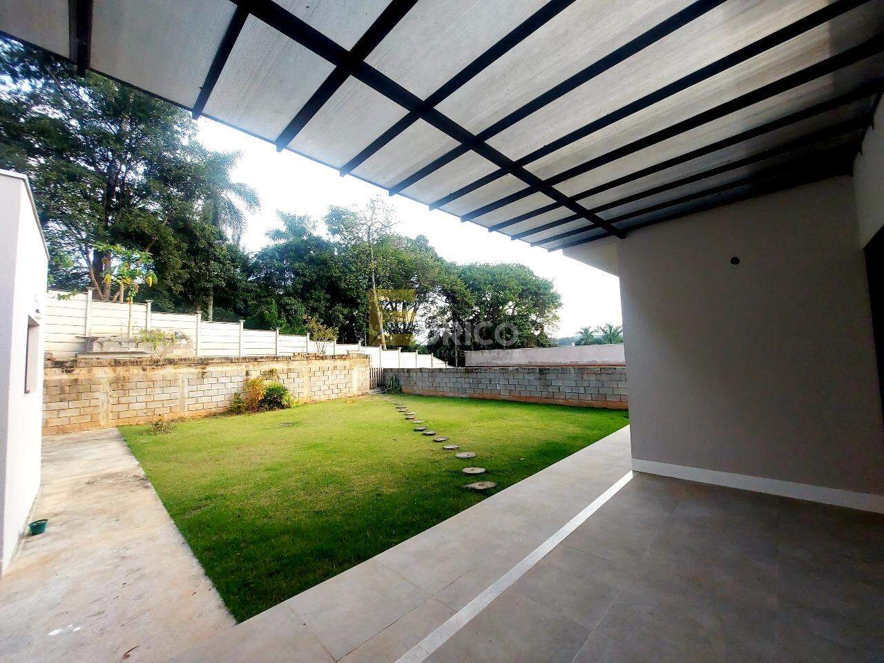 Casa em condomínio à venda no Condomínio Vila Hípica II em Vinhedo/SP: 
