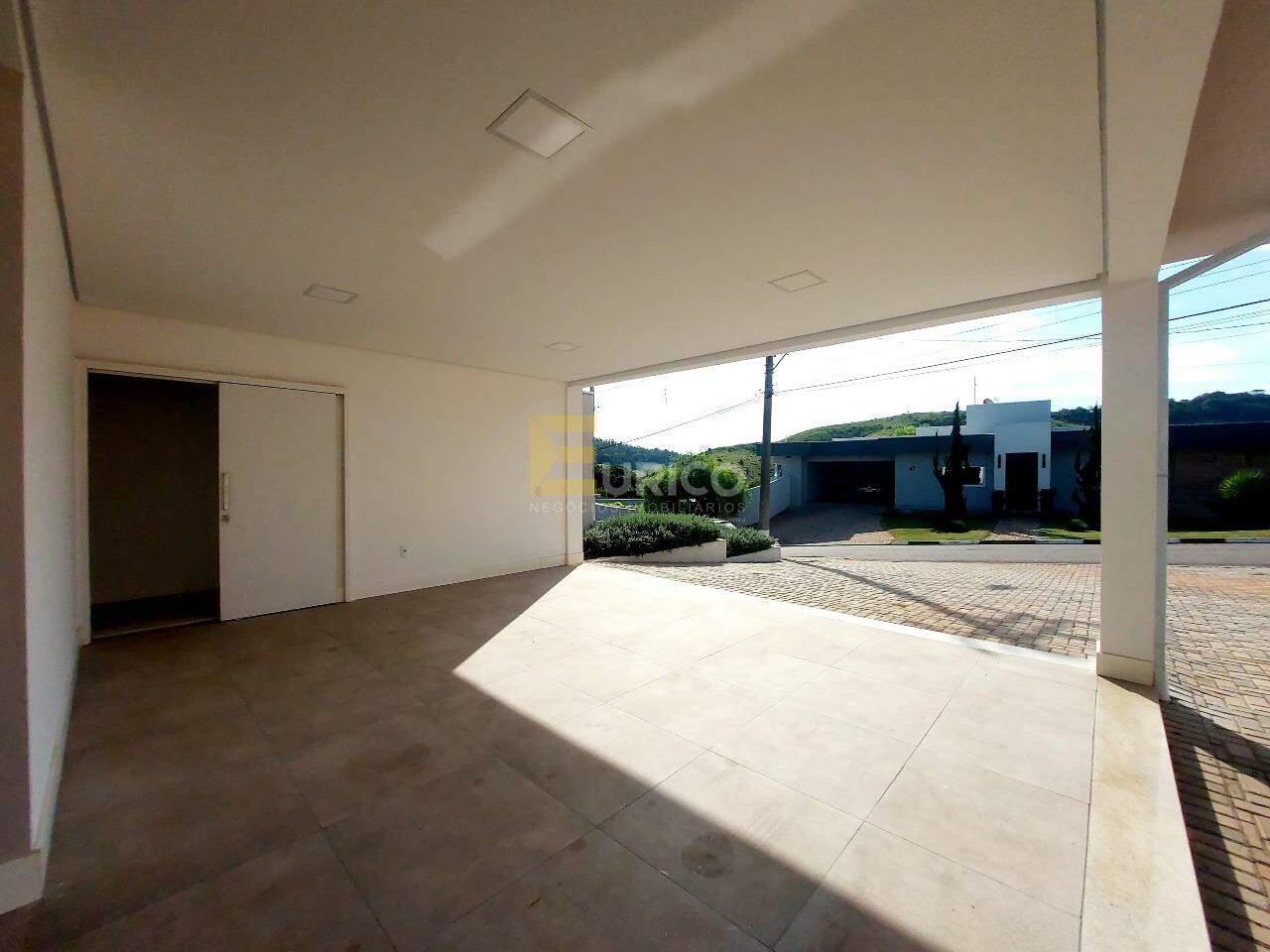 Casa em condomínio à venda no Condomínio Vila Hípica II em Vinhedo/SP: 