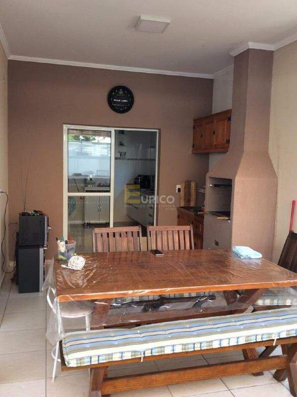 Casa em condomínio à venda no Condomínio Terras de São Francisco em Vinhedo/SP: 