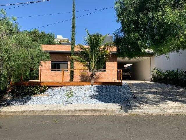 Casa em condomínio à venda no Picollo Villaggio em Louveira/SP: 