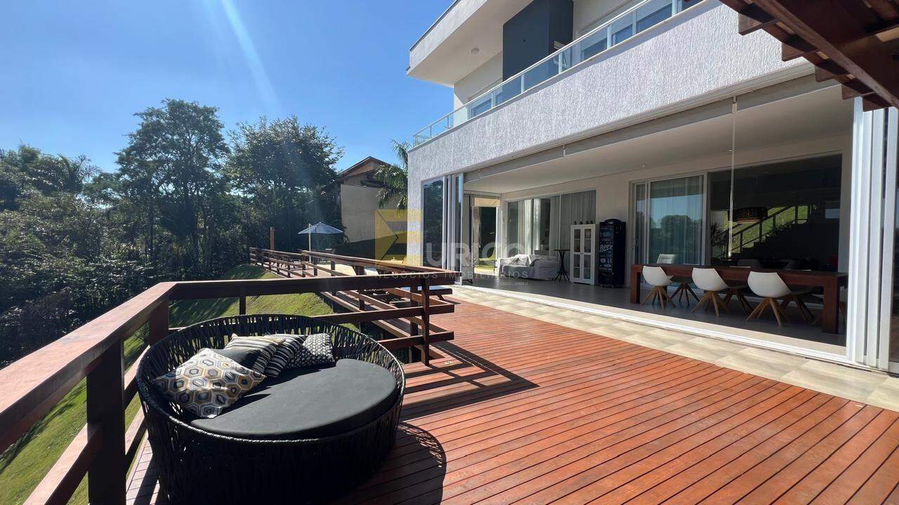 Casa em condomínio à venda no Condomínio Residencial Jardim Primavera em Louveira/SP: