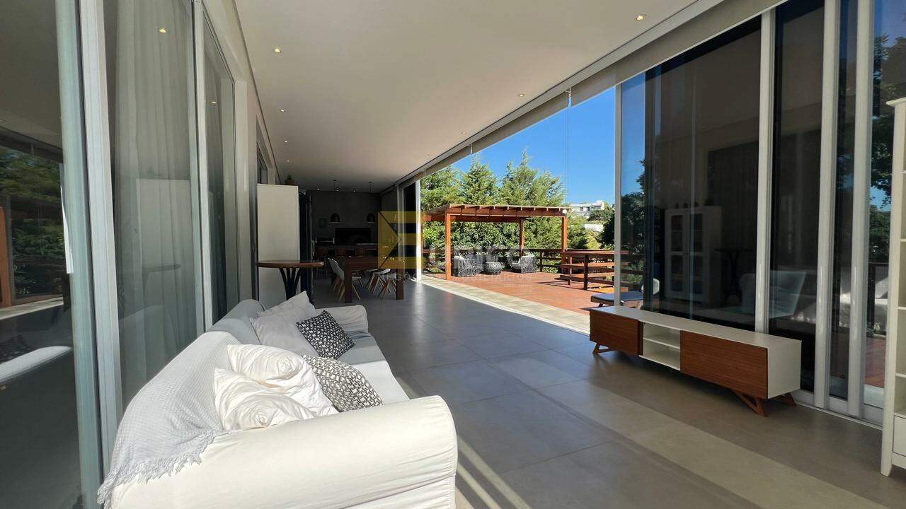 Casa em condomínio à venda no Condomínio Residencial Jardim Primavera em Louveira/SP: 