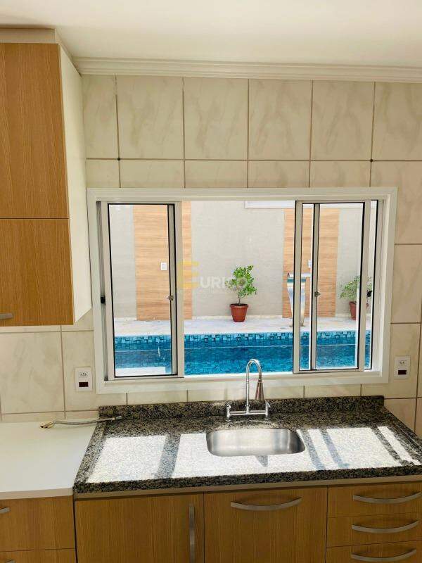 Casa em condomínio à venda no Condomínio Terras de São Francisco em Vinhedo/SP: 