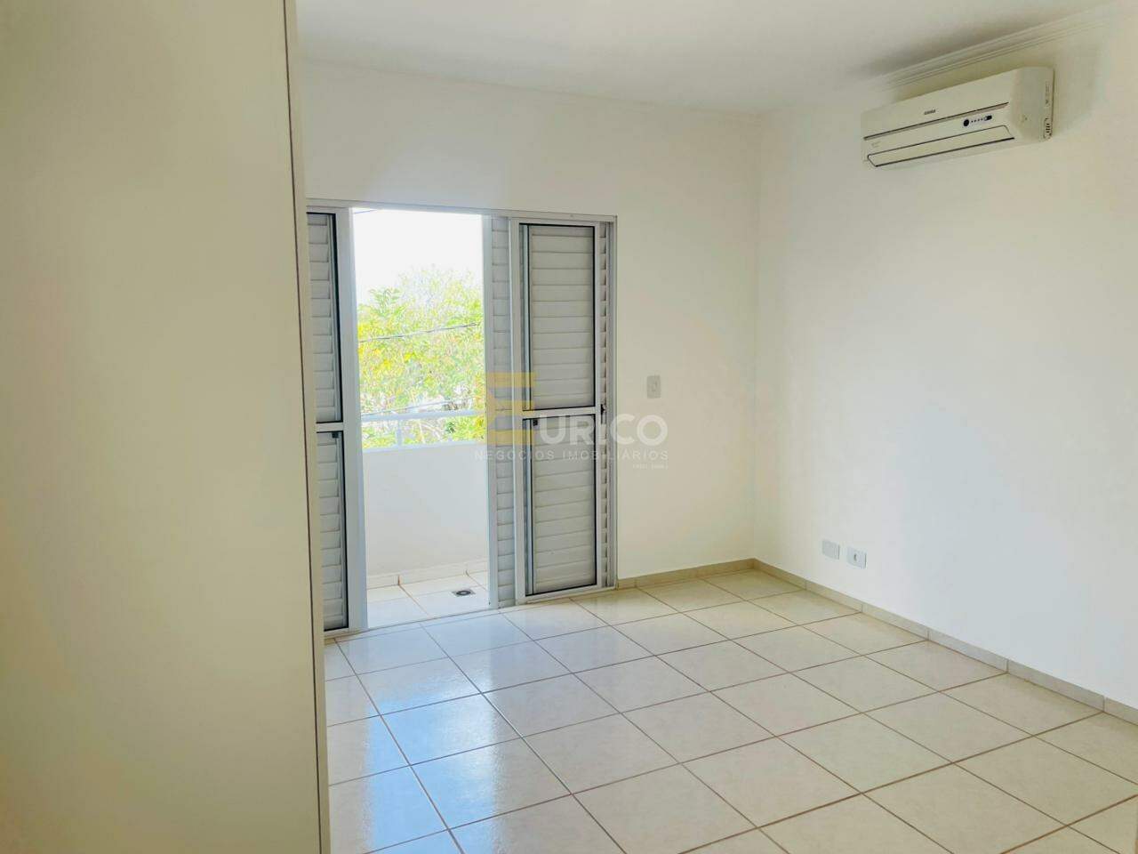 Casa em condomínio à venda no Condomínio Terras de São Francisco em Vinhedo/SP: 