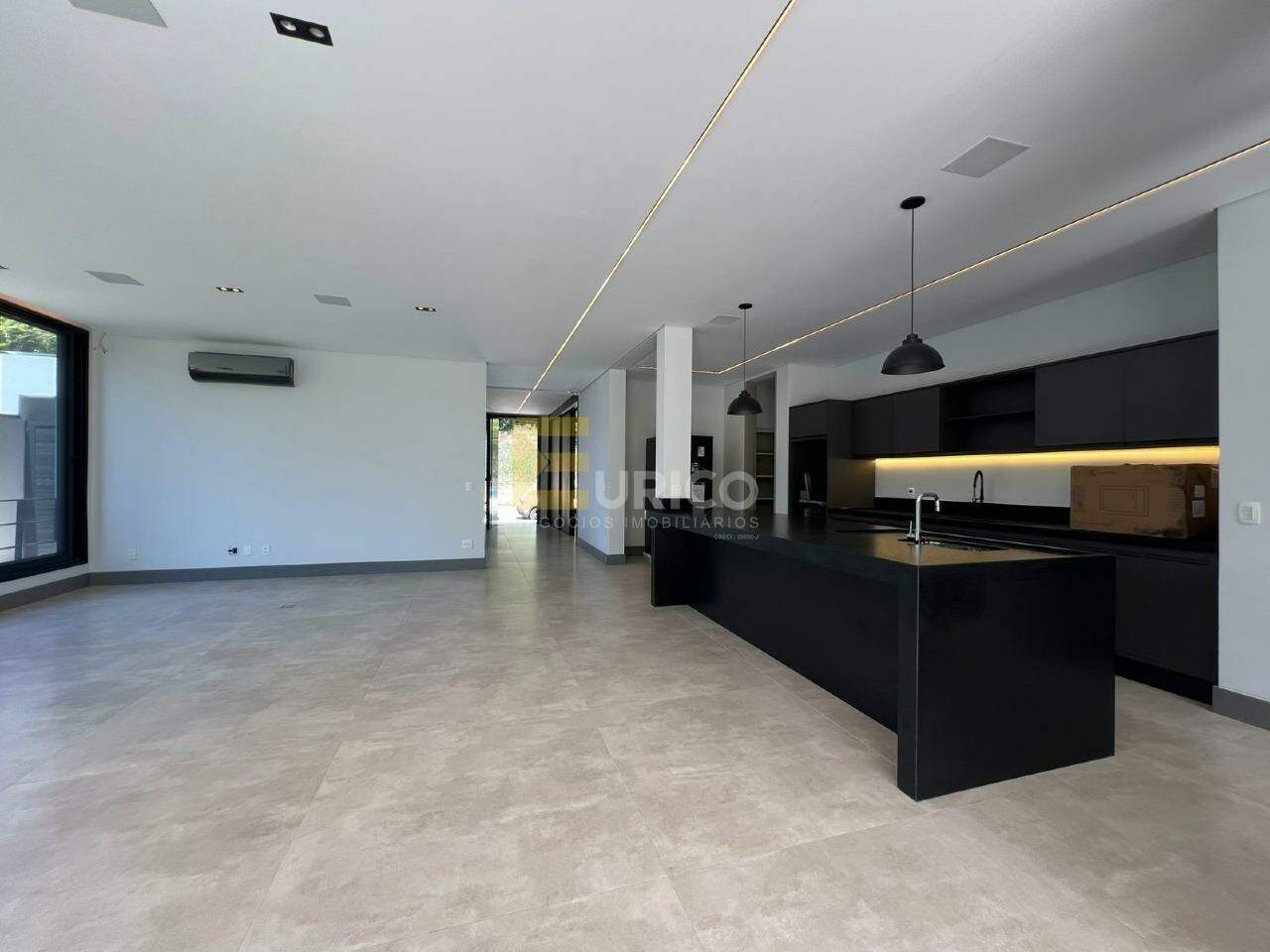 Casa em condomínio à venda no Condomínio Reserva do Itamaracá em Valinhos/SP: 