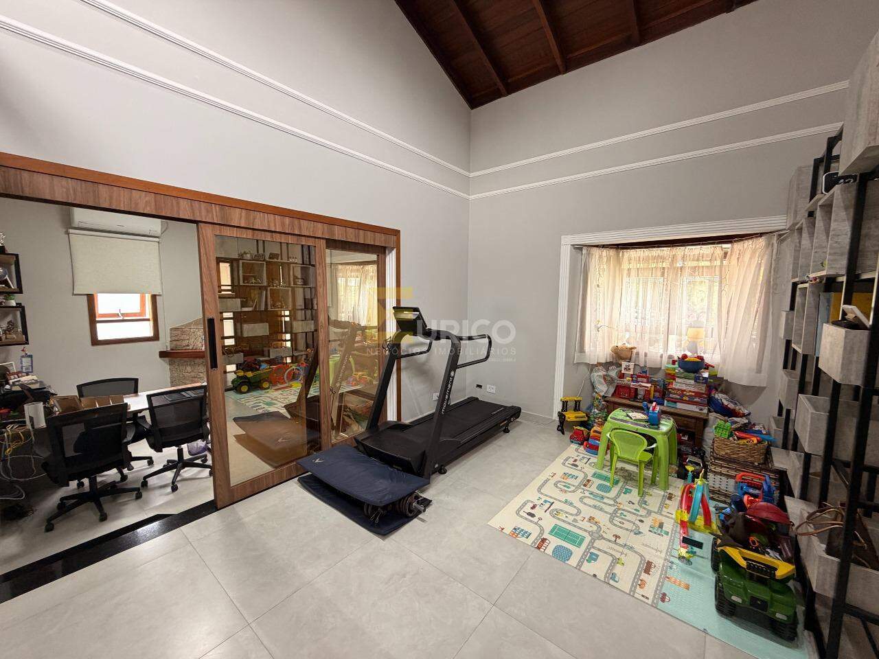 Casa em condomínio à venda no Condomínio Villaggio Capríccio em Louveira/SP: 