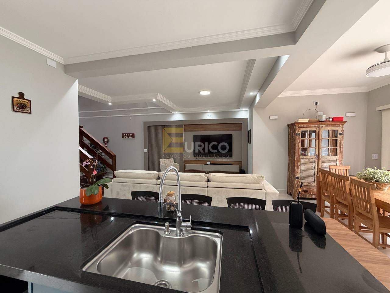 Casa em condomínio à venda no Condomínio Villaggio Capríccio em Louveira/SP: 