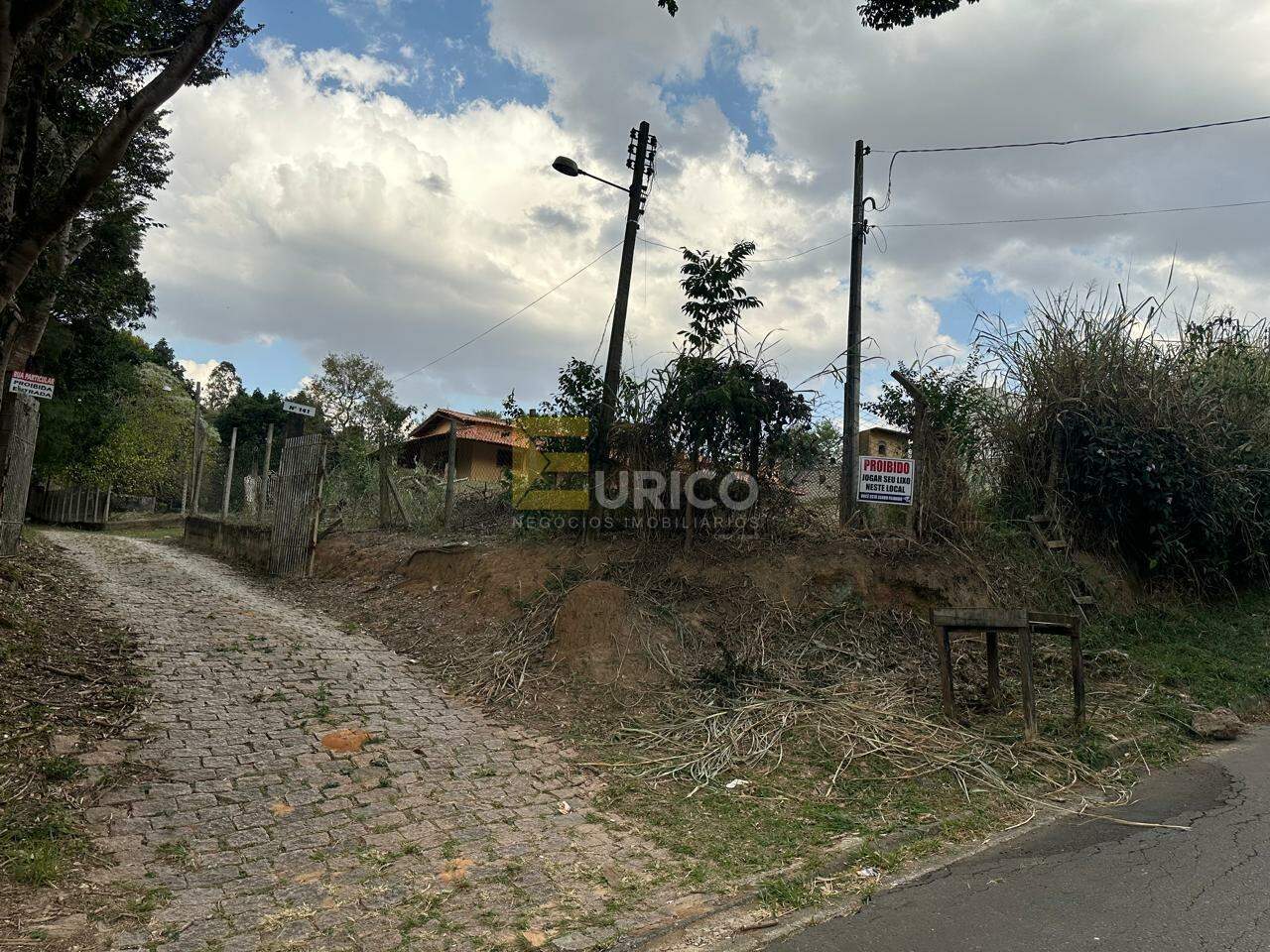 Terreno à venda no Dois Córregos em Valinhos/SP: 